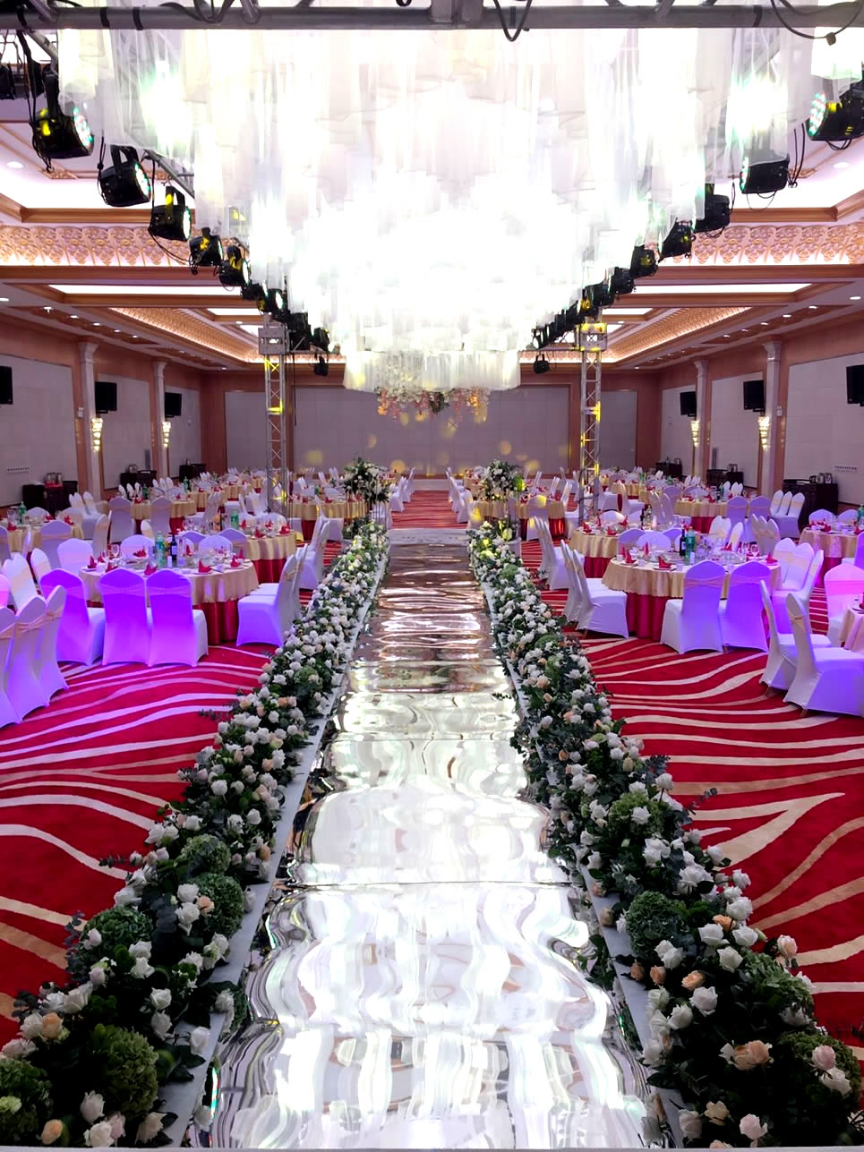 �������4